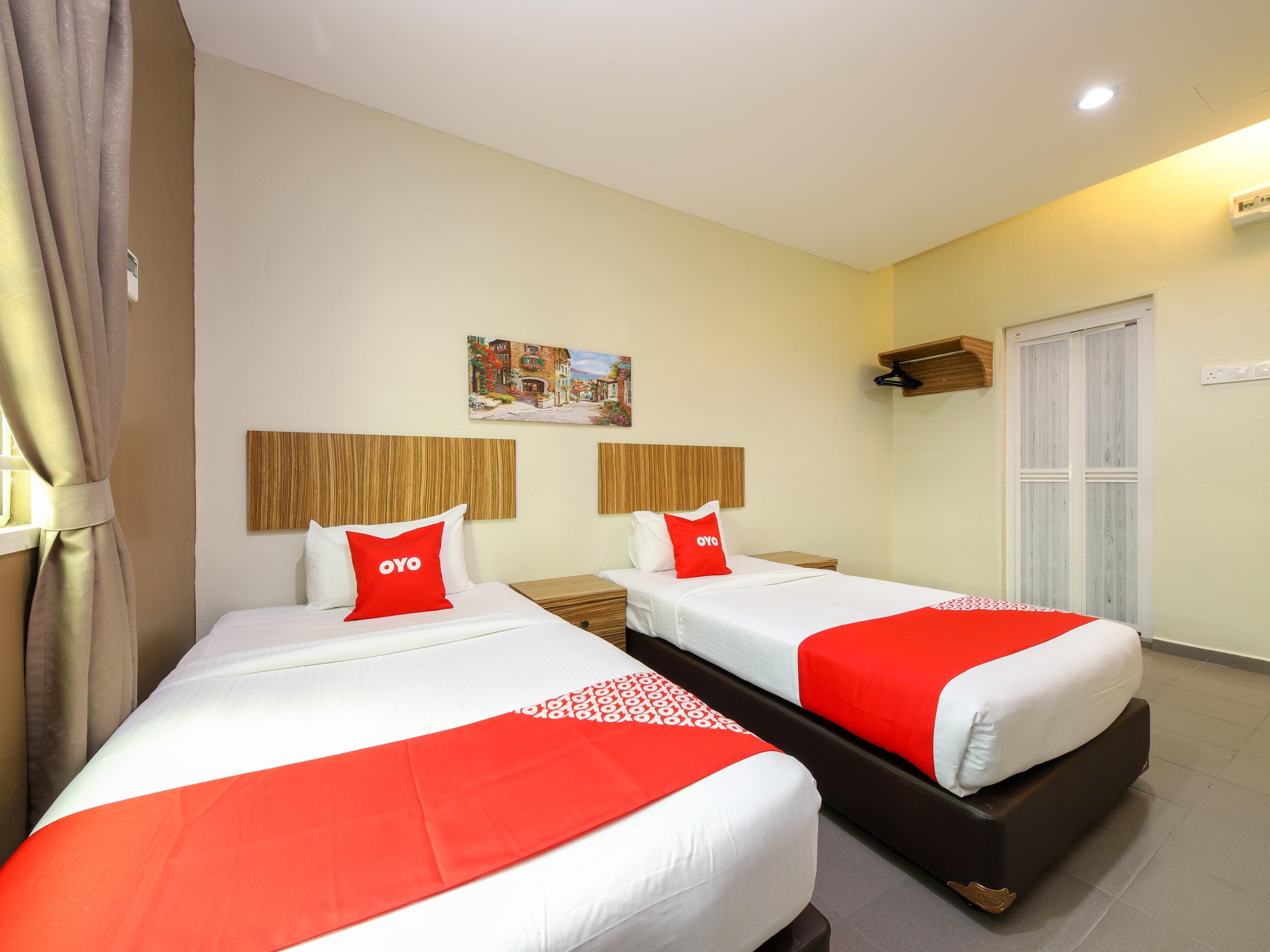 Oyo 89839 Riaz Hotel Malacca Ngoại thất bức ảnh