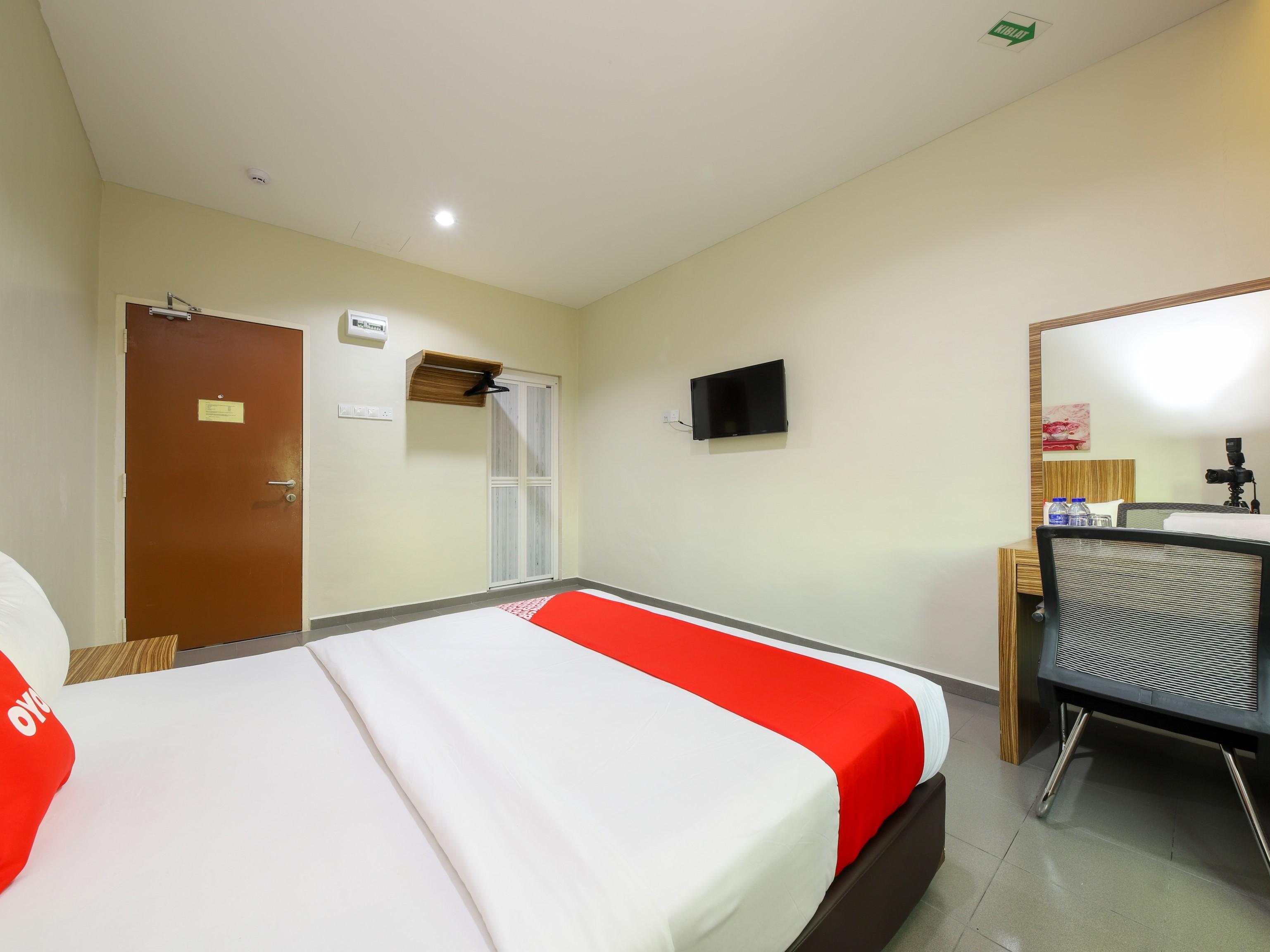 Oyo 89839 Riaz Hotel Malacca Ngoại thất bức ảnh
