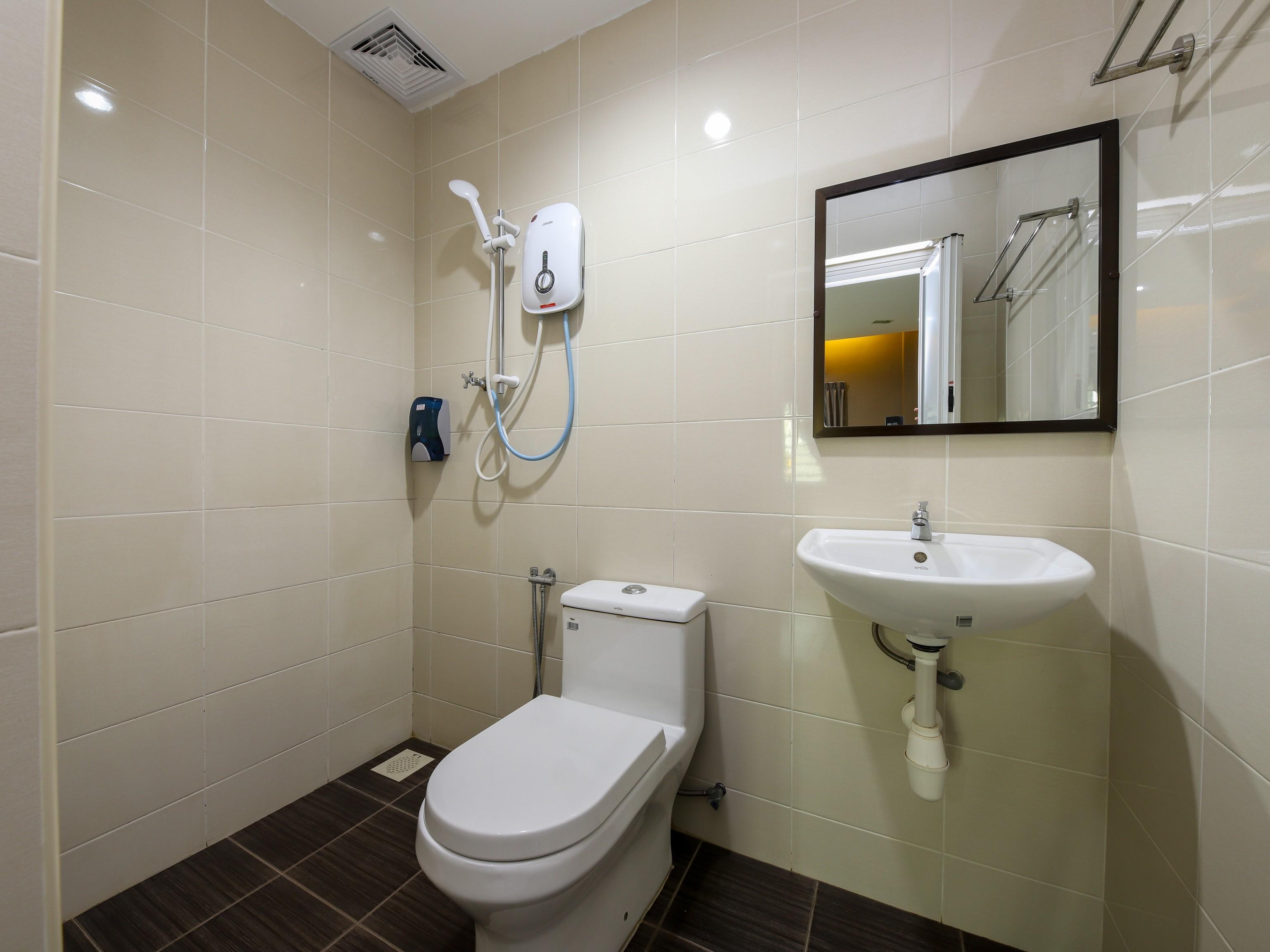 Oyo 89839 Riaz Hotel Malacca Ngoại thất bức ảnh