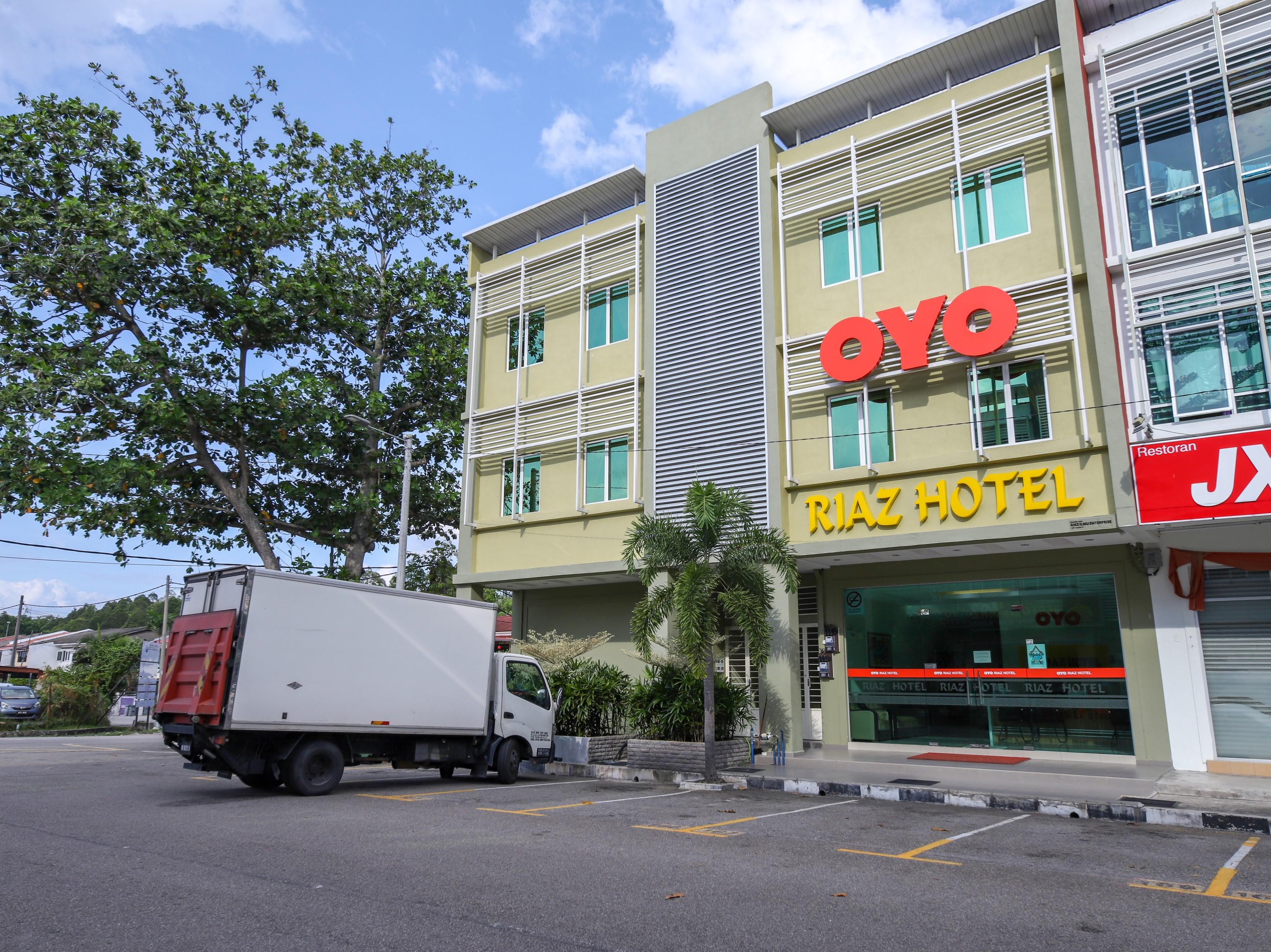 Oyo 89839 Riaz Hotel Malacca Ngoại thất bức ảnh
