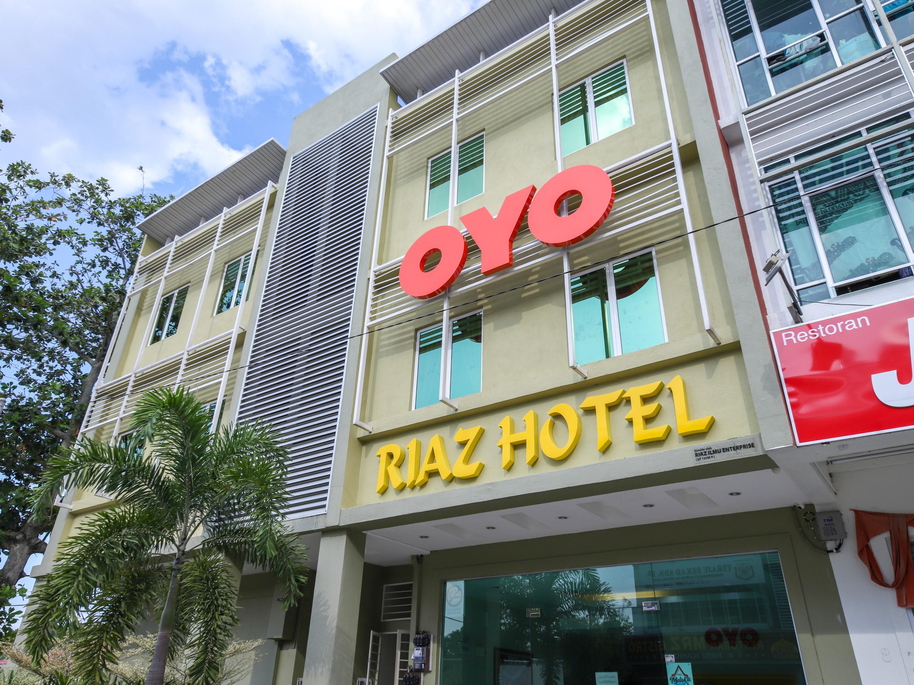 Oyo 89839 Riaz Hotel Malacca Ngoại thất bức ảnh
